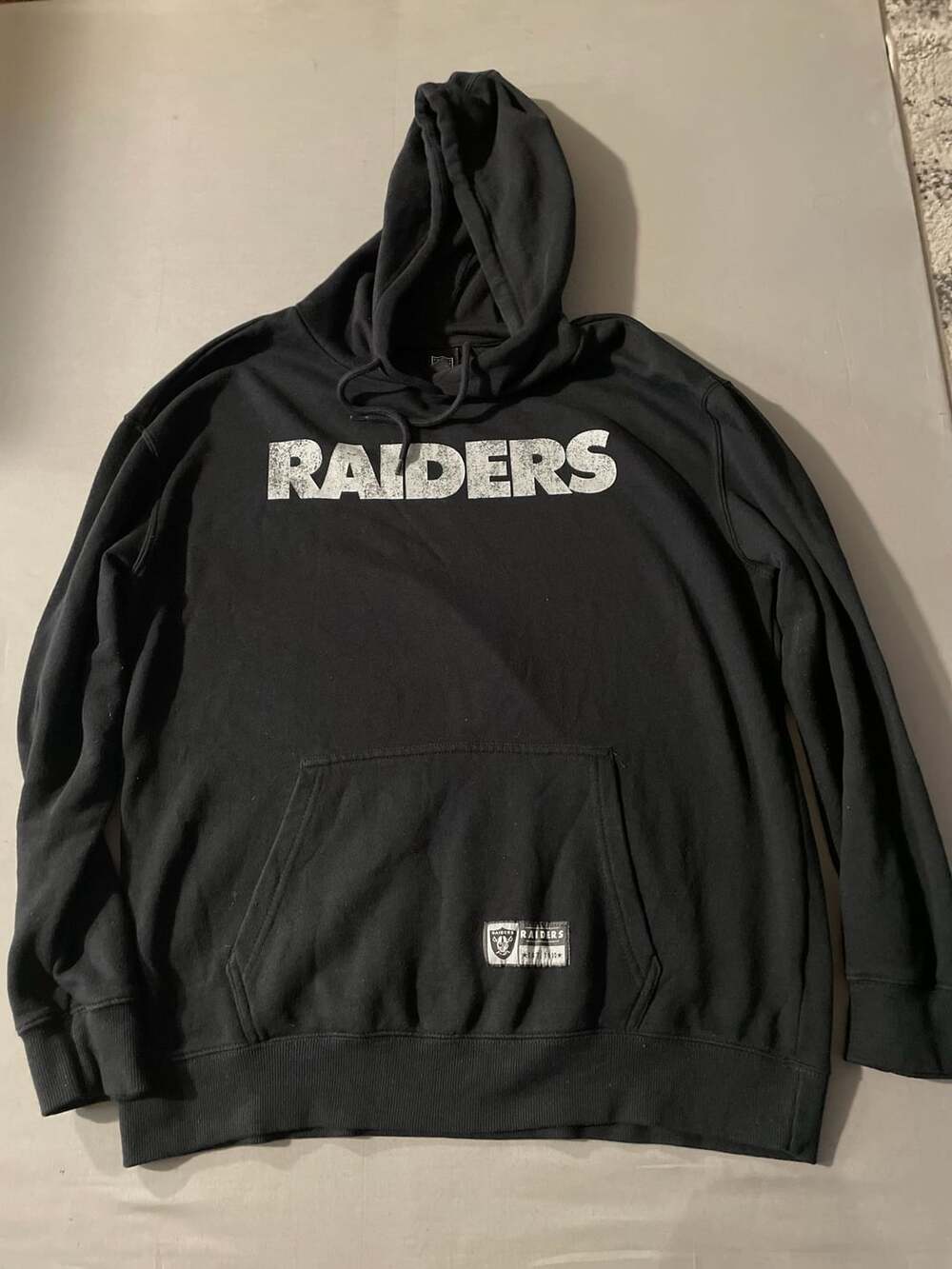 NFL Team Apparel Las Vegas Raiders Hoodie Size L Black Pullover